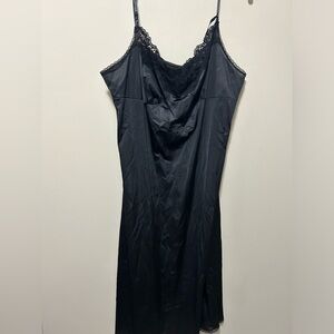 Elegant Black Lace Trim Nightgown